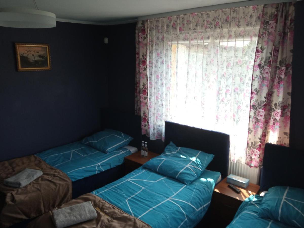 Willa Poniatowskiego Grodzisk Mazowiecki Extérieur photo