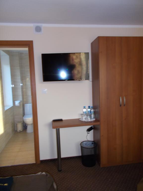 Willa Poniatowskiego Grodzisk Mazowiecki Extérieur photo